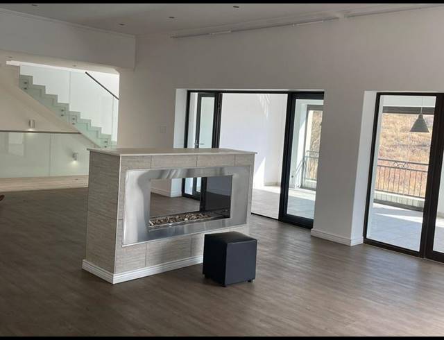 4 BEDROOM PROPERTY TO RENT IN WATERKLOOF RIDGE